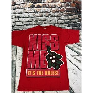 Vtg Christmas Kiss Me It's The Rules Mistletoe Red Shirt M